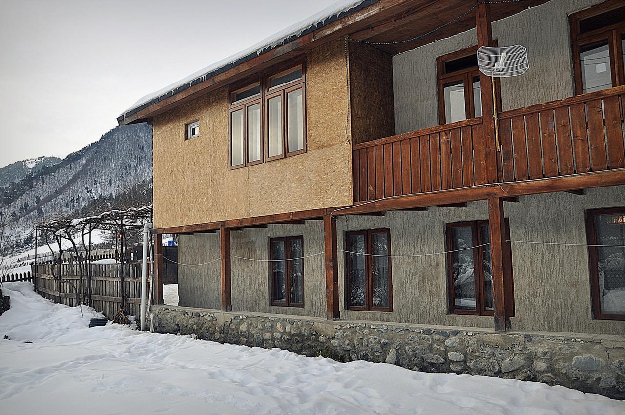 Teo Guesthouse And Camping In メスティア エクステリア 写真